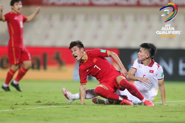 HLV Park Hang-seo nhận hết lỗi lầm sau trận thua 2-3 trước tuyển Trung Quốc - Ảnh 2.