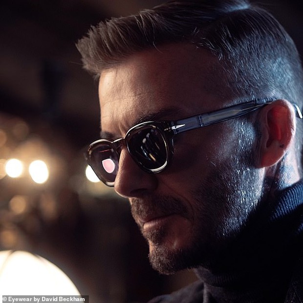 David Beckham lại đẹp trai nữa rồi: Chụp quảng cáo mà như phim điện ảnh, đường nét cực phẩm sắc nét cứa vào trái tim chị em - Ảnh 8.