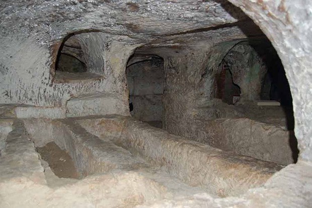 Án mạng trong Vương quốc người chết Malta: Thanh niên bị sát hại bí ẩn, hiện trường ám ảnh đến độ mất khách du lịch vì quá rùng rợn - Ảnh 3. Án mạng trong Vương quốc người chết Malta: Thanh niên bị sát hại bí ẩn, hiện trường ám ảnh đến độ mất khách du lịch vì quá rùng rợn - Ảnh 3.