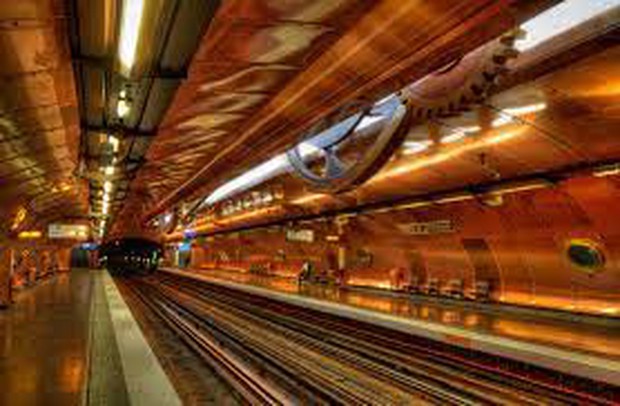 7 ga tàu điện ngầm với kiến trúc đẹp và lộng lẫy đi trước thời đại, nhìn qua mà cứ ngỡ lạc vào bảo tàng nghệ thuật - Ảnh 13.