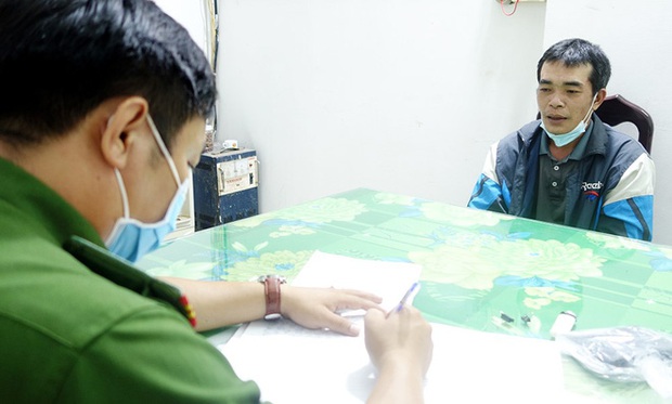 Bé gái bị đưa lên núi bóp cổ đến chết: Hung thủ khai đã hiếp dâm cháu bé - Ảnh 2.