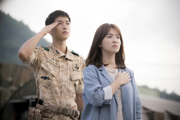 Song Hye Kyo dính lời nguyền: Bị đồn yêu 9 bạn diễn siêu sao với cái kết chung, đỉnh điểm nghi vấn cắm sừng Song Joong Ki - Ảnh 17.