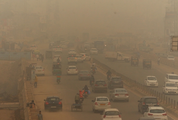 Thủ đô New Delhi (Ấn Độ) chuẩn bị cho tình trạng khẩn cấp vì ô nhiễm không khí - Ảnh 1.