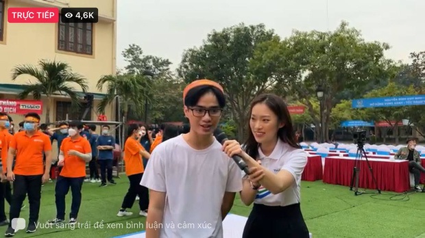 Ảnh chụp lén Khánh Vy trong ngày dẫn cầu truyền hình chung kết Olympia: Nhan sắc vẫn cực okelah, bắn giọng Nghệ An khi dẫn - Ảnh 3. Ảnh chụp lén Khánh Vy trong ngày dẫn cầu truyền hình chung kết Olympia: Nhan sắc vẫn cực okelah, bắn giọng Nghệ An khi dẫn - Ảnh 3.