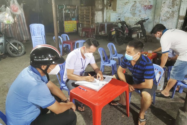 TP.HCM: Nhiều quán ăn uống ở quận Gò Vấp bị xử phạt vì vi phạm phòng chống dịch - Ảnh 2.