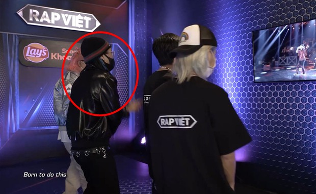 Lộ nguyên nhân thật sự khiến rapper bị đồn hành hung Mai Âm Nhạc biệt tăm tại Rap Việt mùa 2? - Ảnh 2. Lộ nguyên nhân thật sự khiến rapper bị đồn hành hung Mai Âm Nhạc biệt tăm tại Rap Việt mùa 2? - Ảnh 2.