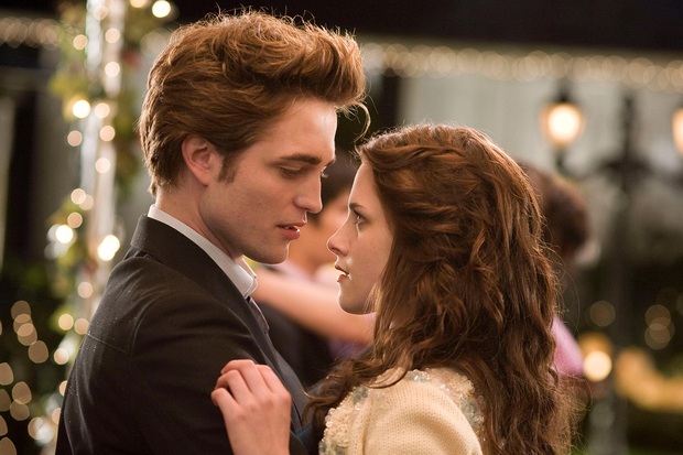 Cặp đôi Twilight hoá ra phải kiểm tra phản ứng hoá học để có vai: Chàng Edward đã làm gì mà nàng Bella lại mềm nhũn cả người? - Ảnh 3.