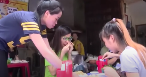 Một hot girl Người Ấy Là Ai bất ngờ bị đào lại ảnh thời chưa dao kéo, nhan sắc hiện tại ra sao? - Ảnh 3. Một hot girl Người Ấy Là Ai bất ngờ bị đào lại ảnh thời chưa dao kéo, nhan sắc hiện tại ra sao? - Ảnh 3.
