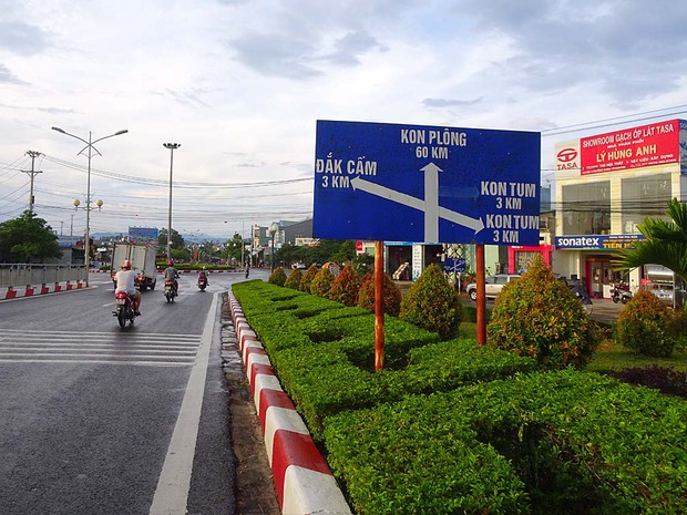 Tỉnh nào ở Việt Nam mà tên có nghĩa là ngôi làng nằm gần hồ nước: Chỉ gồm 6 từ, địa hình toàn là đồi núi? - Ảnh 2. Tỉnh nào ở Việt Nam mà tên có nghĩa là ngôi làng nằm gần hồ nước: Chỉ gồm 6 từ, địa hình toàn là đồi núi? - Ảnh 2.