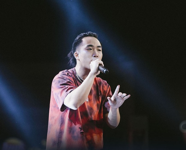 Phát hiện cặp đôi đầu tiên của Rap Việt mùa 2, tình tứ như tlinh - MCK? - Ảnh 4. Phát hiện cặp đôi đầu tiên của Rap Việt mùa 2, tình tứ như tlinh - MCK? - Ảnh 4.