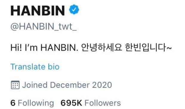 Nam ca sĩ Việt vừa thay đổi 1 ký tự ở bio, hashtag nghệ danh lên luôn #1 trending Twitter - Ảnh 2. Nam ca sĩ Việt vừa thay đổi 1 ký tự ở bio, hashtag nghệ danh lên luôn #1 trending Twitter - Ảnh 2.