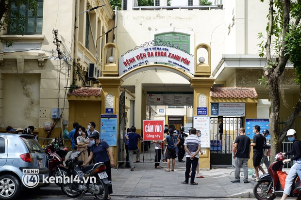 Hà Nội: Sau 2 tuần bị tiêm nhầm vaccine Covid-19, sức khoẻ 18 trẻ nhỏ hiện ra sao? - Ảnh 1. Hà Nội: Sau 2 tuần bị tiêm nhầm vaccine Covid-19, sức khoẻ 18 trẻ nhỏ hiện ra sao? - Ảnh 1.