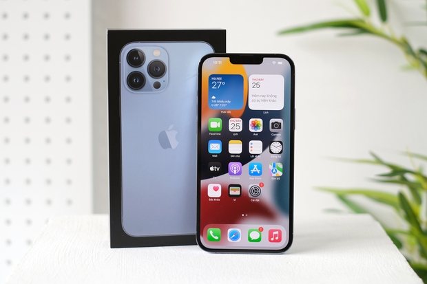 Xuất hiện concept iPhone 14 màn hình trượt cực đỉnh, thiết kế bo tròn trên iPhone 11 quay trở lại? - Ảnh 1.