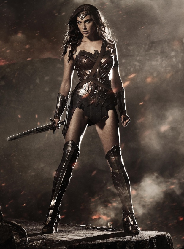 Dàn Mẹ kế đổi ngôi, đè bẹp cả Bạch Tuyết: Julia Roberts chấp bộ đàm kỳ lạ, Gal Gadot - Charlize Theron tranh ngôi trùm cuối - Ảnh 23. Dàn Mẹ kế đổi ngôi, đè bẹp cả Bạch Tuyết: Julia Roberts chấp bộ đàm kỳ lạ, Gal Gadot - Charlize Theron tranh ngôi trùm cuối - Ảnh 23.