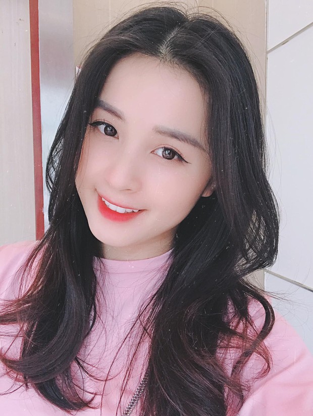 Thứ fan nam muốn có phải là nụ cười “tỏa nắng” của những nữ streamer làng game này? - Ảnh 2.