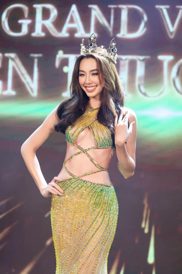 Thuỳ Tiên hở hết cỡ khoe body khét lẹt tại Miss Grand, thần thái ra sao khi catwalk cùng cường quốc nhan sắc thế giới? - Ảnh 8. Thuỳ Tiên hở hết cỡ khoe body khét lẹt tại Miss Grand, thần thái ra sao khi catwalk cùng cường quốc nhan sắc thế giới? - Ảnh 8.