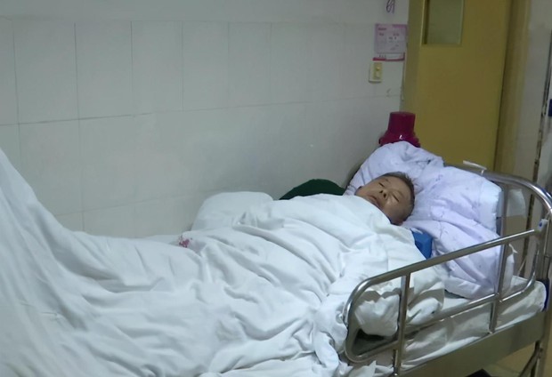 Người đàn ông qua đời vì xuất huyết não, bác sĩ cảnh báo 4 việc nên làm ít sau khi thức dậy vào buổi sáng - Ảnh 1. Người đàn ông qua đời vì xuất huyết não, bác sĩ cảnh báo 4 việc nên làm ít sau khi thức dậy vào buổi sáng - Ảnh 1.