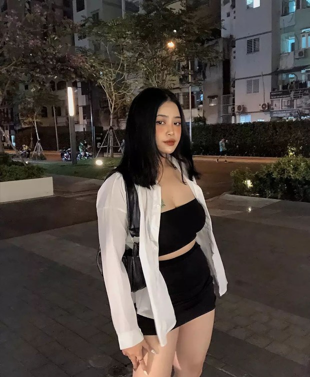 Cô nàng mũm mĩm nhận nghìn like nhờ style sexy như gái Tây, nhìn váy áo sang xịn nhưng hoá ra nhiều món giá rẻ chỉ từ 60k thôi - Ảnh 15. Cô nàng mũm mĩm nhận nghìn like nhờ style sexy như gái Tây, nhìn váy áo sang xịn nhưng hoá ra nhiều món giá rẻ chỉ từ 60k thôi - Ảnh 15.
