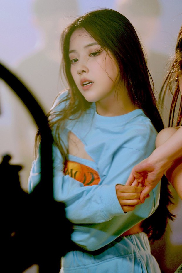 Nhóm nữ JYP chốt sổ đội hình 7 thành viên sang, xịn, mịn, netizen nức nở visual hơn đứt ITZY, vocal đánh bại luôn cả TWICE - Ảnh 11. Nhóm nữ JYP chốt sổ đội hình 7 thành viên sang, xịn, mịn, netizen nức nở visual hơn đứt ITZY, vocal đánh bại luôn cả TWICE - Ảnh 11.