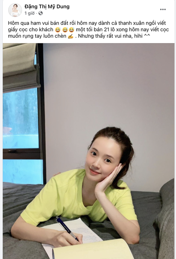 Midu gây sốc khi cầm cả tá quyển sổ đỏ trên tay, đặc biệt ghi điểm vì 1 hành động - Ảnh 5. Midu gây sốc khi cầm cả tá quyển sổ đỏ trên tay, đặc biệt ghi điểm vì 1 hành động - Ảnh 5.