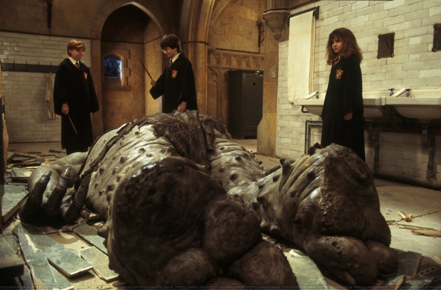 Ít ai biết, cảnh phim này ở Harry Potter tập cuối lại có ý nghĩa cực đặc biệt: 4 hình ảnh nhỏ chứng minh tất cả đã trưởng thành! - Ảnh 3. Ít ai biết, cảnh phim này ở Harry Potter tập cuối lại có ý nghĩa cực đặc biệt: 4 hình ảnh nhỏ chứng minh tất cả đã trưởng thành! - Ảnh 3.
