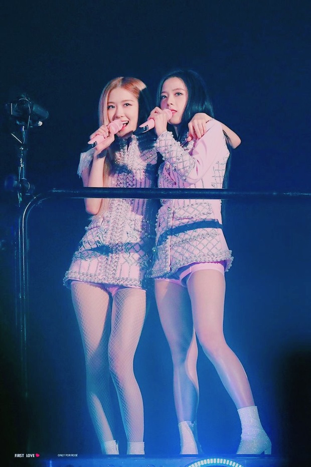 Ngược đời chuyện Rosé bị đánh giá hát kém hơn Jisoo, dân tình chia năm xẻ bảy: Chắc YG bốc thăm chọn main vocal? - Ảnh 3. Ngược đời chuyện Rosé bị đánh giá hát kém hơn Jisoo, dân tình chia năm xẻ bảy: Chắc YG bốc thăm chọn main vocal? - Ảnh 3.
