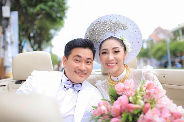 Hoa hậu Đặng Thu Thảo lên tiếng vụ ly hôn ông xã đại gia: Em sẽ nói, sẽ nói hết chứ em không giấu đâu - Ảnh 3. Hoa hậu Đặng Thu Thảo lên tiếng vụ ly hôn ông xã đại gia: Em sẽ nói, sẽ nói hết chứ em không giấu đâu - Ảnh 3.