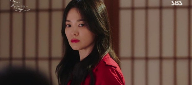 Song Hye Kyo khiến tình trẻ điên đảo trong phim mới nhờ vào vũ khí này - Ảnh 3. Song Hye Kyo khiến tình trẻ điên đảo trong phim mới nhờ vào vũ khí này - Ảnh 3.