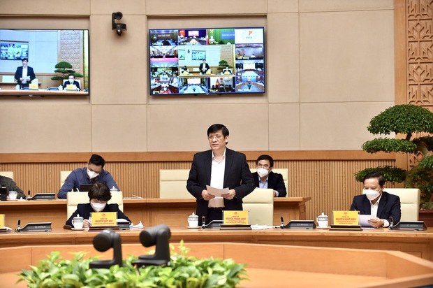 Bộ Y tế: Số ca tử vong, nguy kịch giảm mạnh sau hơn 1 tháng thích ứng an toàn với Covid-19 - Ảnh 1.