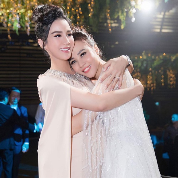 Hội bạn thân Diệp Lâm Anh toàn chân dài Next Top thuê ekip hùng hậu, bùng nổ visual tại studio bạc tỷ nhà Đàm Thu Trang - Ảnh 8. Hội bạn thân Diệp Lâm Anh toàn chân dài Next Top thuê ekip hùng hậu, bùng nổ visual tại studio bạc tỷ nhà Đàm Thu Trang - Ảnh 8.