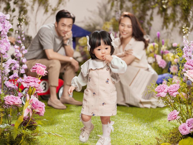Hội bạn thân Diệp Lâm Anh toàn chân dài Next Top thuê ekip hùng hậu, bùng nổ visual tại studio bạc tỷ nhà Đàm Thu Trang - Ảnh 7. Hội bạn thân Diệp Lâm Anh toàn chân dài Next Top thuê ekip hùng hậu, bùng nổ visual tại studio bạc tỷ nhà Đàm Thu Trang - Ảnh 7.