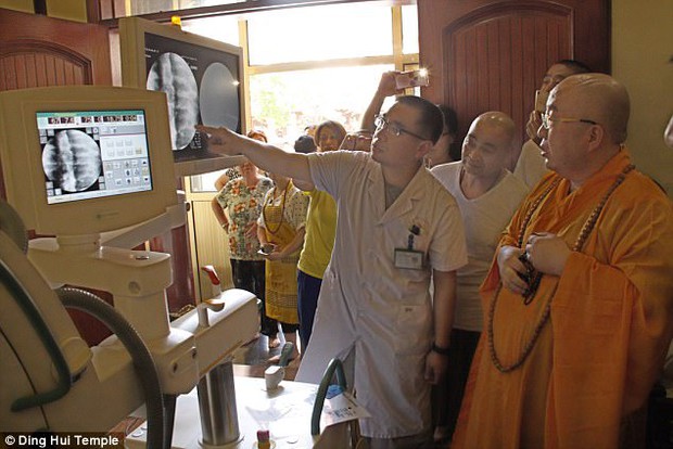 Tưởng bức tượng mạ vàng tinh xảo hóa ra xác ướp nhà sư 1.000 năm tuổi, kết quả chụp CT khiến cả thế giới sốc nặng - Ảnh 6. Tưởng bức tượng mạ vàng tinh xảo hóa ra xác ướp nhà sư 1.000 năm tuổi, kết quả chụp CT khiến cả thế giới sốc nặng - Ảnh 6.