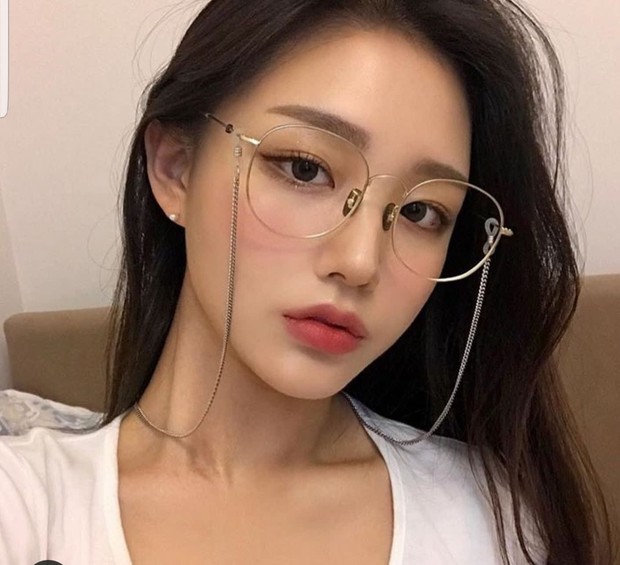 6 nhóm người có nguy cơ cao bị bong võng mạc, chuyên gia khuyến nghị nên ăn 4 loại thực phẩm sau để phòng ngừa - Ảnh 1. 6 nhóm người có nguy cơ cao bị bong võng mạc, chuyên gia khuyến nghị nên ăn 4 loại thực phẩm sau để phòng ngừa - Ảnh 1.