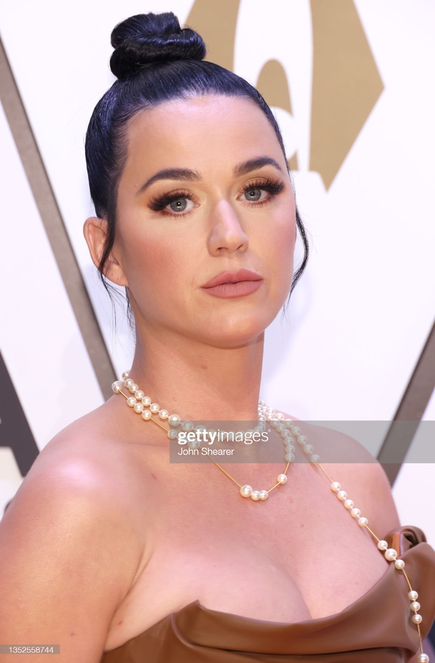 Không nhận ra cặp bố mẹ hot nhất Hollywood: Katy Perry già sọm như U60, nam thần Chúa Nhẫn xuống sắc không phanh - Ảnh 8. Không nhận ra cặp bố mẹ hot nhất Hollywood: Katy Perry già sọm như U60, nam thần Chúa Nhẫn xuống sắc không phanh - Ảnh 8.