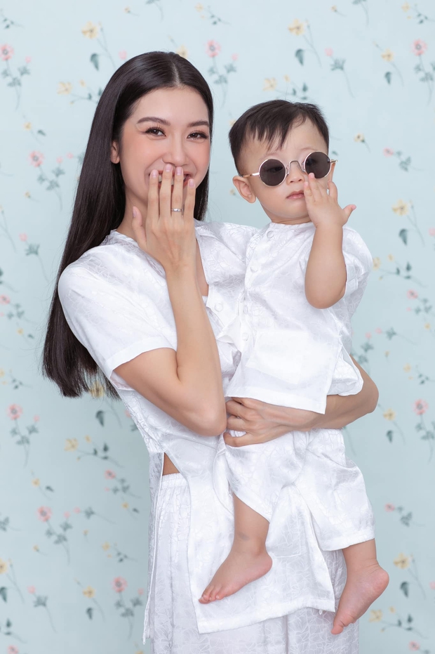 Lộ bảng điểm của nàng hậu Vbiz pro5 khủng: 95% là điểm 10, giáo viên nhận xét 1 câu gây chú ý? - Ảnh 3. Lộ bảng điểm của nàng hậu Vbiz pro5 khủng: 95% là điểm 10, giáo viên nhận xét 1 câu gây chú ý? - Ảnh 3.