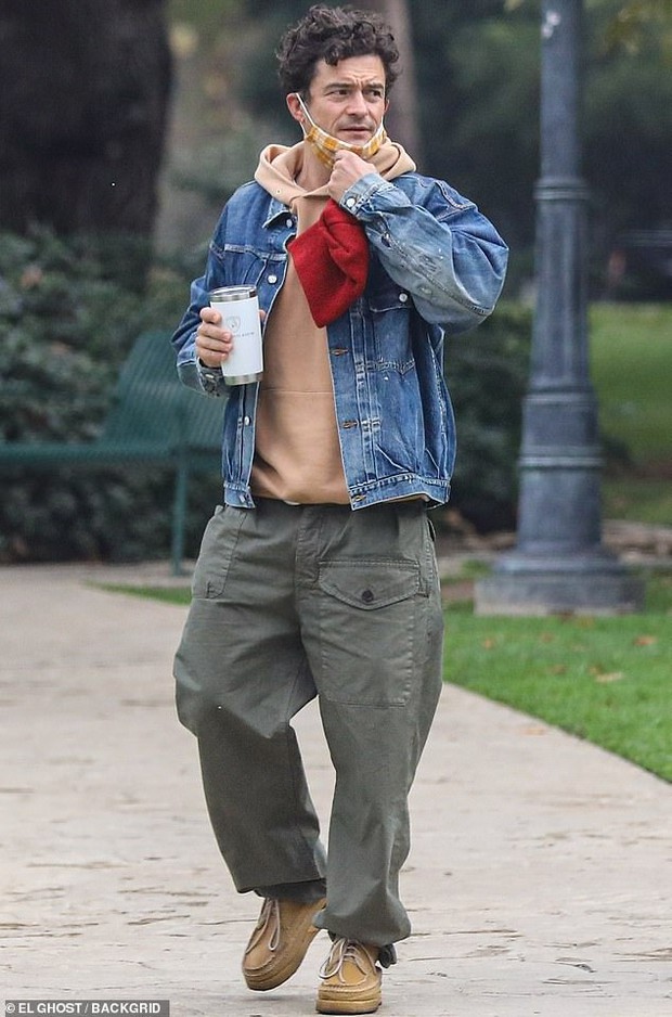 Không nhận ra cặp bố mẹ hot nhất Hollywood: Katy Perry già sọm như U60, nam thần Chúa Nhẫn xuống sắc không phanh - Ảnh 4. Không nhận ra cặp bố mẹ hot nhất Hollywood: Katy Perry già sọm như U60, nam thần Chúa Nhẫn xuống sắc không phanh - Ảnh 4.