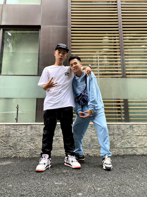 Thêm một rapper Việt gây phẫn nộ với hành động bất lịch sự về Jennie, fandom BLACKPINK vô cùng giận dữ - Ảnh 4. Thêm một rapper Việt gây phẫn nộ với hành động bất lịch sự về Jennie, fandom BLACKPINK vô cùng giận dữ - Ảnh 4.