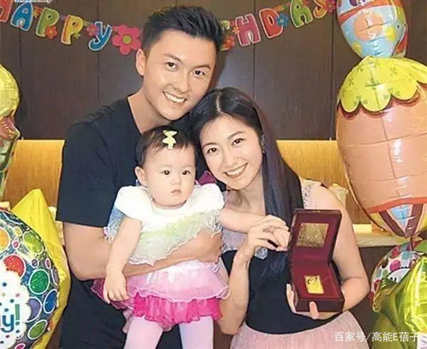 Vụ ngoại tình trơ trẽn nhất lịch sử: Thị đế ruồng bỏ người vợ tào khang, trơ trẽn đưa Tuesday mặt dày dạo thảm đỏ - Ảnh 6. Vụ ngoại tình trơ trẽn nhất lịch sử: Thị đế ruồng bỏ người vợ tào khang, trơ trẽn đưa Tuesday mặt dày dạo thảm đỏ - Ảnh 6.
