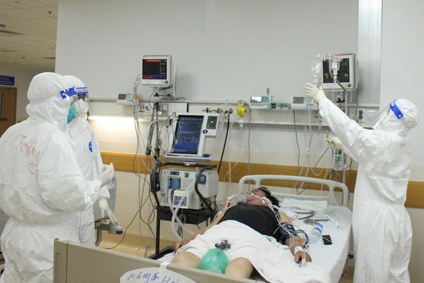 Vì sao số ca tử vong do COVID-19 ở TP.HCM tăng cao? - Ảnh 1. Vì sao số ca tử vong do COVID-19 ở TP.HCM tăng cao? - Ảnh 1.