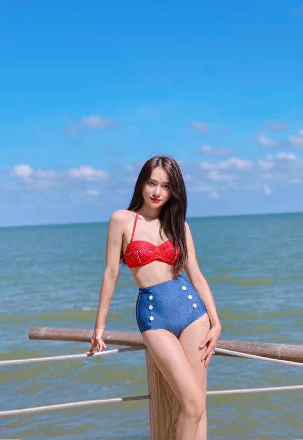 Hương Giang check-in tại biệt thự triệu đô: Giày dép, đồ hiệu nhiều chất ngất nhưng có vẻ sụt cân rõ? - Ảnh 6. Hương Giang check-in tại biệt thự triệu đô: Giày dép, đồ hiệu nhiều chất ngất nhưng có vẻ sụt cân rõ? - Ảnh 6.