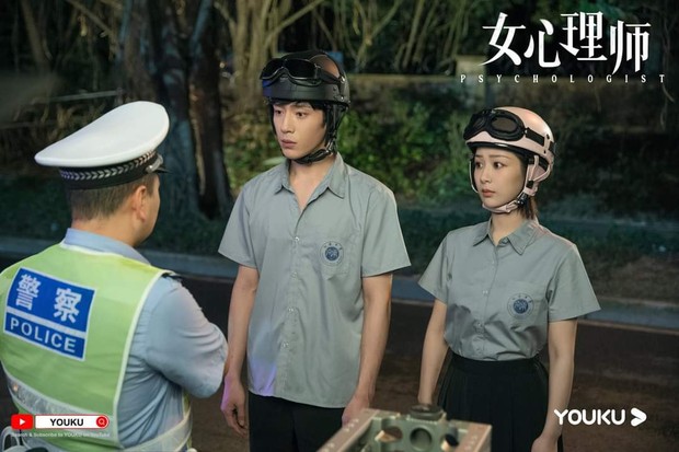 Fan Việt khen banh nóc phim mới của Dương Tử: Chữa lành tâm lý đúng đỉnh, hay nhất cuối năm 2021 nhưng vẫn nhận bão 1 sao? - Ảnh 1. Fan Việt khen banh nóc phim mới của Dương Tử: Chữa lành tâm lý đúng đỉnh, hay nhất cuối năm 2021 nhưng vẫn nhận bão 1 sao? - Ảnh 1.