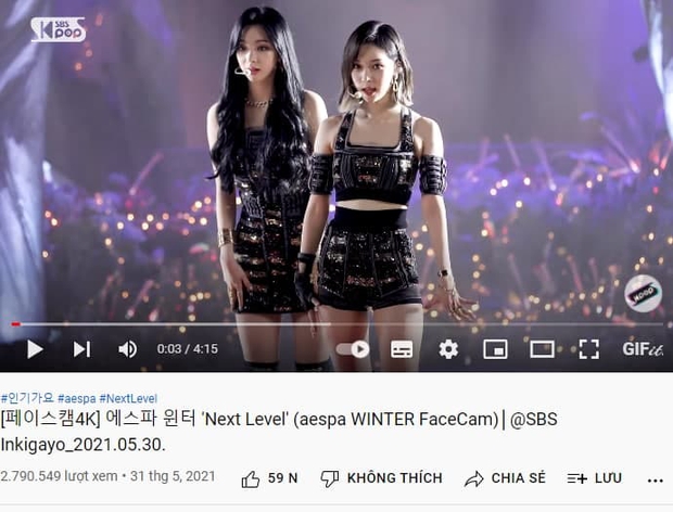 Top fancam nữ bén nhất: Rosé - Lisa (BLACKPINK) dần mất nhiệt, Nayeon (TWICE) má cà chua vẫn lạc quan giữa đám đông - Ảnh 2. Top fancam nữ bén nhất: Rosé - Lisa (BLACKPINK) dần mất nhiệt, Nayeon (TWICE) má cà chua vẫn lạc quan giữa đám đông - Ảnh 2.