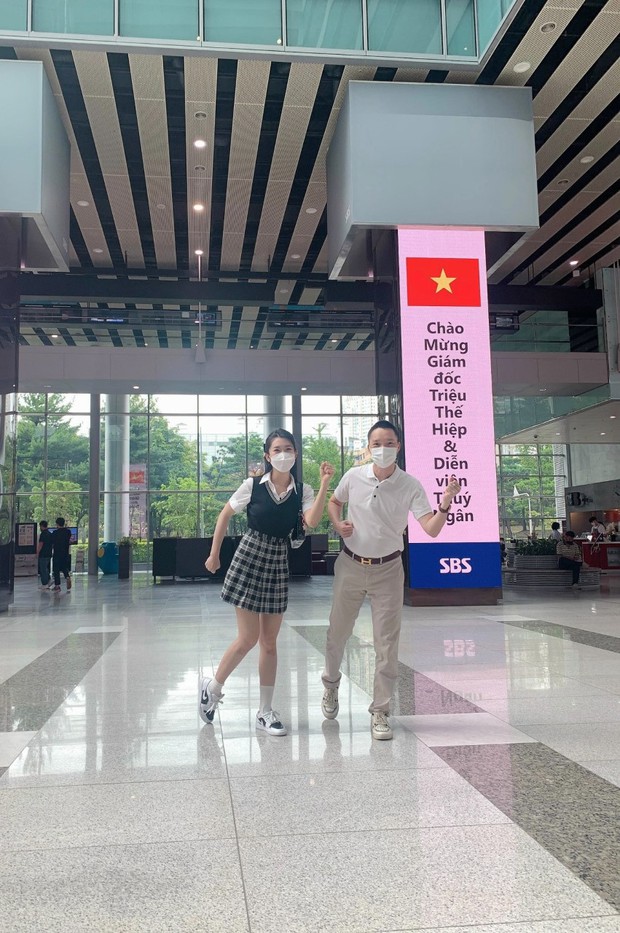 Thuý Ngân và Running Man Việt xuất hiện chễm chệ trên loạt trang tin hàng đầu Hàn Quốc, được phía nhà đài SBS khen ngợi hết lời - Ảnh 8.