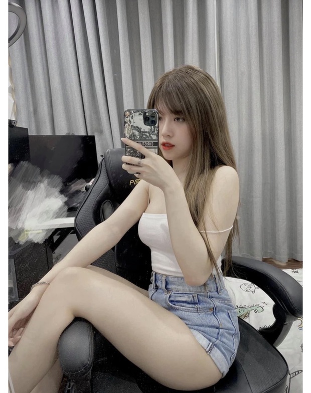 Hành trình lột xác ấn tượng của streamer Thủy Tiên: Từ hot teen cute phô mai que cho đến bóng hồng xinh đẹp nhất làng game Việt - Ảnh 10.