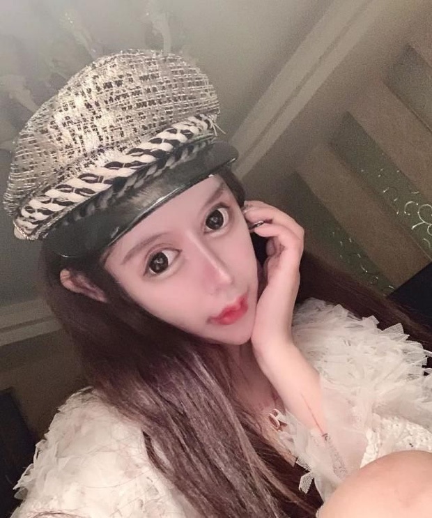 Cô bé 13 tuổi từng làm cả MXH khiếp vía vì chi chục tỷ phẫu thuật thẩm mỹ 60 lần đến biến dạng gây bất ngờ với nhan sắc tuổi 16 - Ảnh 1. Cô bé 13 tuổi từng làm cả MXH khiếp vía vì chi chục tỷ phẫu thuật thẩm mỹ 60 lần đến biến dạng gây bất ngờ với nhan sắc tuổi 16 - Ảnh 1.