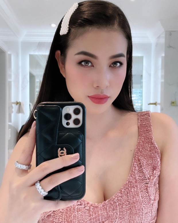 Phạm Hương make-up khoe cận nhan sắc mẹ bỉm 2 con nhưng netizen chỉ dán mắt vào bộ loa o ép bức thở - Ảnh 2.