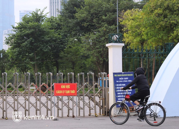 Hà Nội: 4 ca dương tính từng đến chơi, công viên Cầu Giấy tạm đóng cửa và dừng mọi hoạt động - Ảnh 1. Hà Nội: 4 ca dương tính từng đến chơi, công viên Cầu Giấy tạm đóng cửa và dừng mọi hoạt động - Ảnh 1.