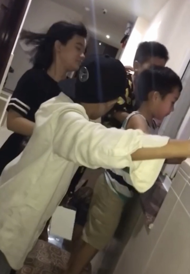 Hiếm hoi khoảnh khắc Hồ Văn cường xuất hiện vui vẻ bên cháu ngoại cố ca sĩ Phi Nhung - Ảnh 8. Hiếm hoi khoảnh khắc Hồ Văn cường xuất hiện vui vẻ bên cháu ngoại cố ca sĩ Phi Nhung - Ảnh 8.
