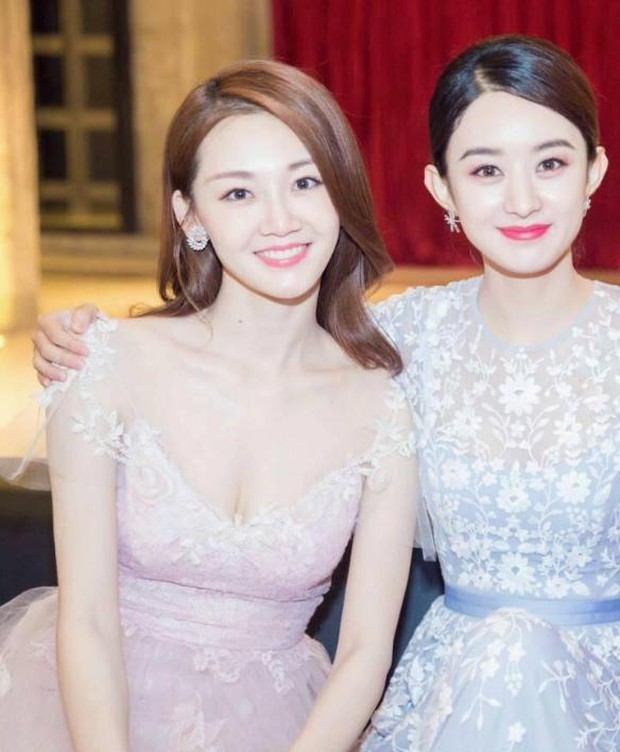 Áp đảo Lưu Diệc Phi, Dương Tử cùng dàn sao hạng A, vậy nhưng Triệu Lệ Dĩnh lại bị 1 mỹ nhân đè bẹp visual khi chung khung hình - Ảnh 8. Áp đảo Lưu Diệc Phi, Dương Tử cùng dàn sao hạng A, vậy nhưng Triệu Lệ Dĩnh lại bị 1 mỹ nhân đè bẹp visual khi chung khung hình - Ảnh 8.