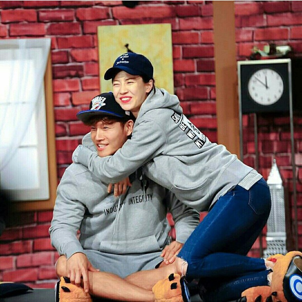 Kim Jong Kook hứa sẽ kết hôn trước 50 tuổi, còn yêu cầu vợ tương lai phải đáp ứng 1 điều kiện! - Ảnh 5. Kim Jong Kook hứa sẽ kết hôn trước 50 tuổi, còn yêu cầu vợ tương lai phải đáp ứng 1 điều kiện! - Ảnh 5.